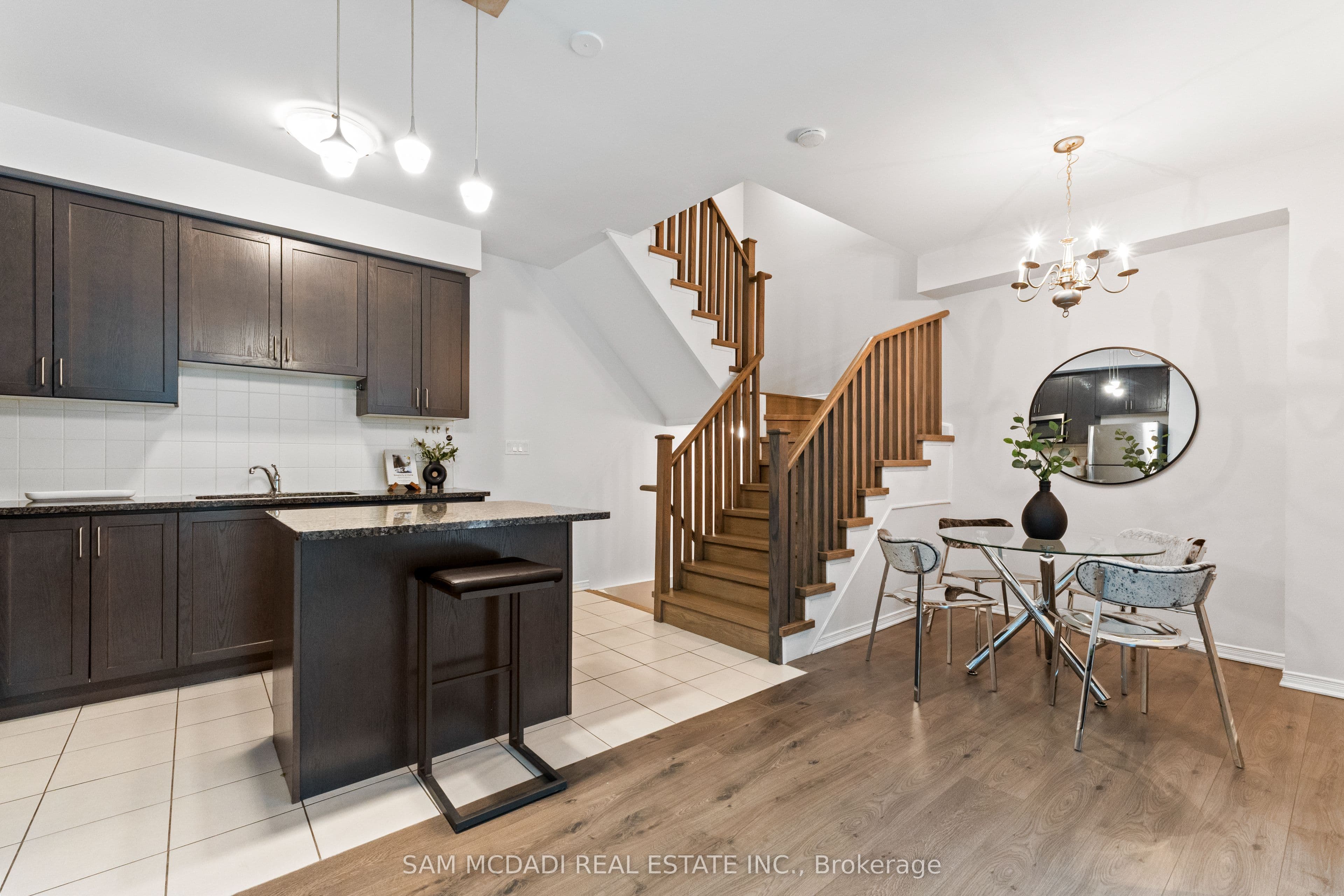 26 Applewood Lane 46, Toronto, ON M9C 0C1