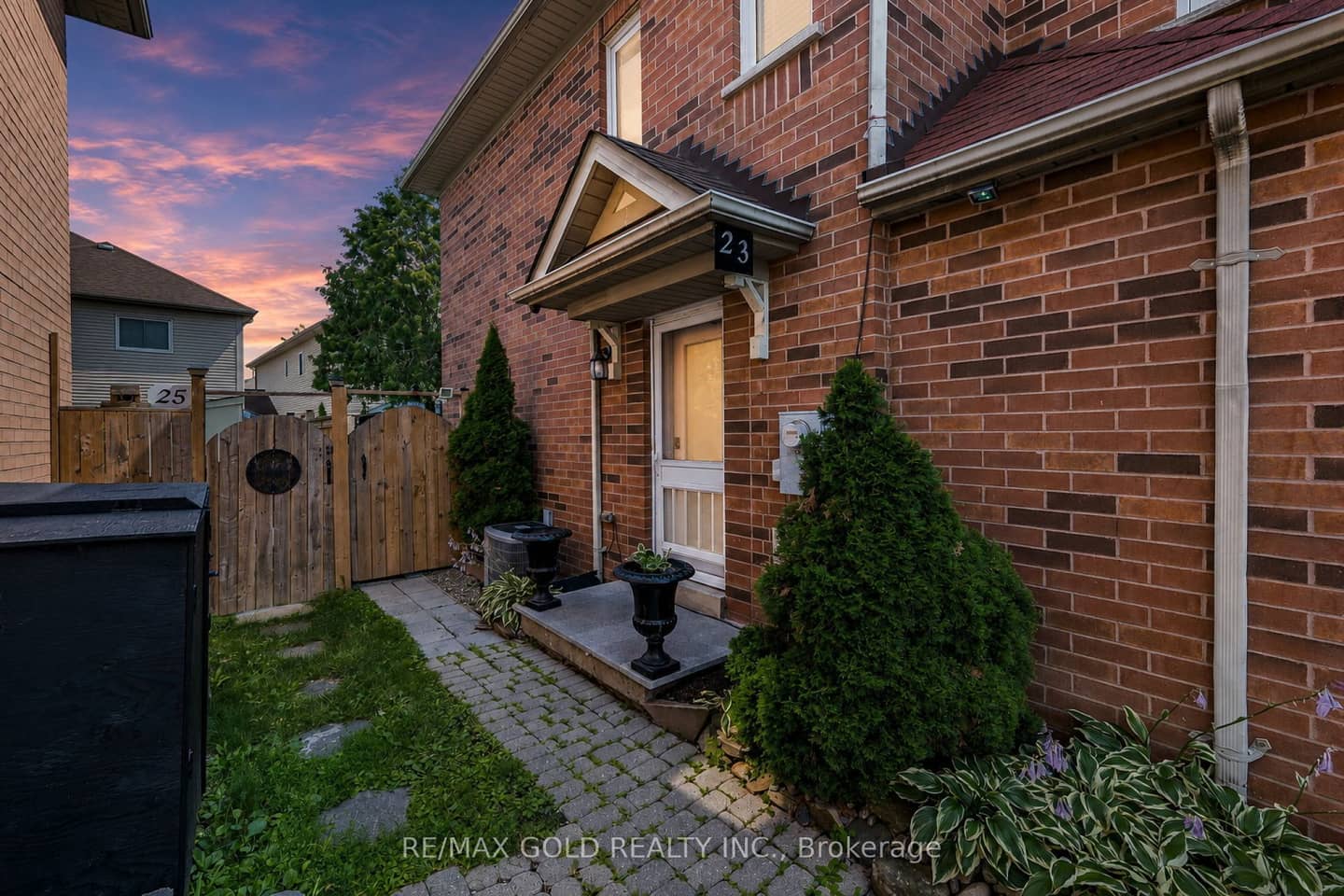 23 Rain Lily Lane, Brampton, ON L6R 1S4