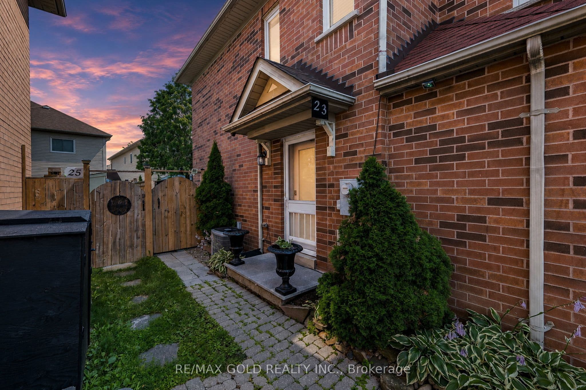 23 Rain Lily Lane, Brampton, ON L6R 1S4
