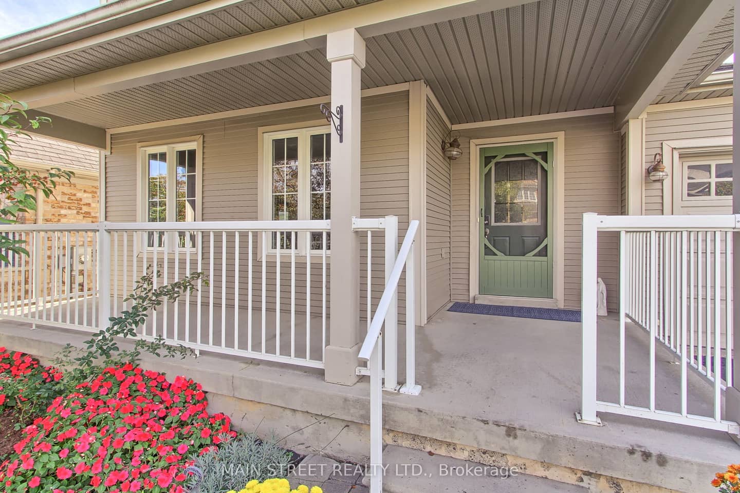 65 Ian Drive, Georgina, ON L4P 4G3