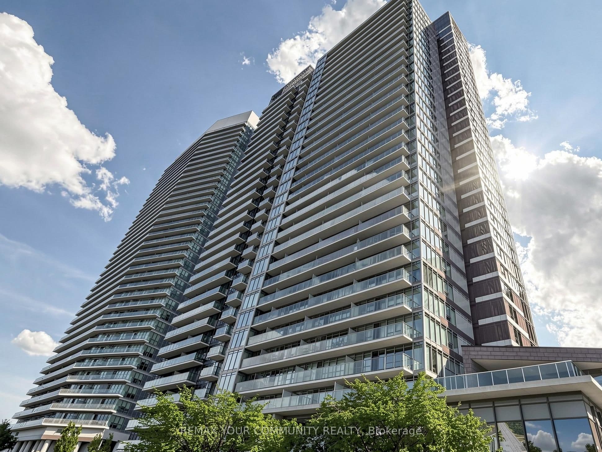 121 Mcmahon Drive 3302, Toronto, ON M2K 0C1