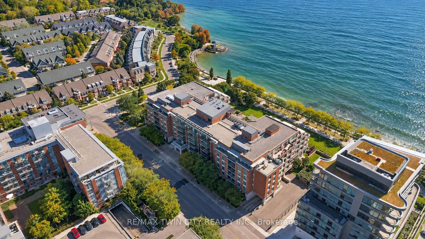 65 Port Street E 107, Mississauga, ON L5G 4V3