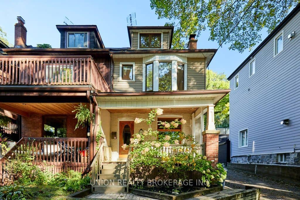 16 Cedar Avenue, Toronto, ON M4E 1K2