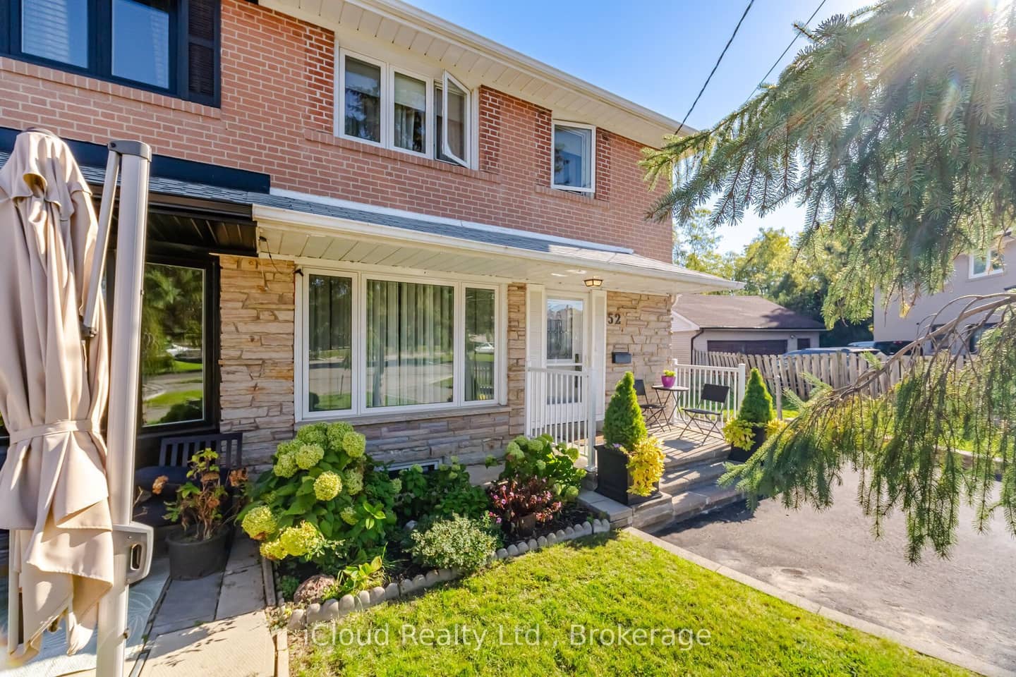 52 Bengal Court, Toronto, ON M3L 1X9