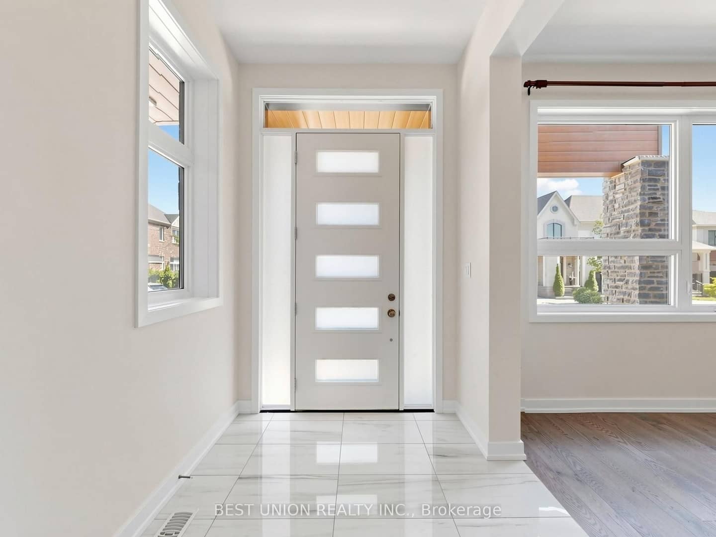 339 Harold Dent Trail, Oakville, ON L6M 1R3