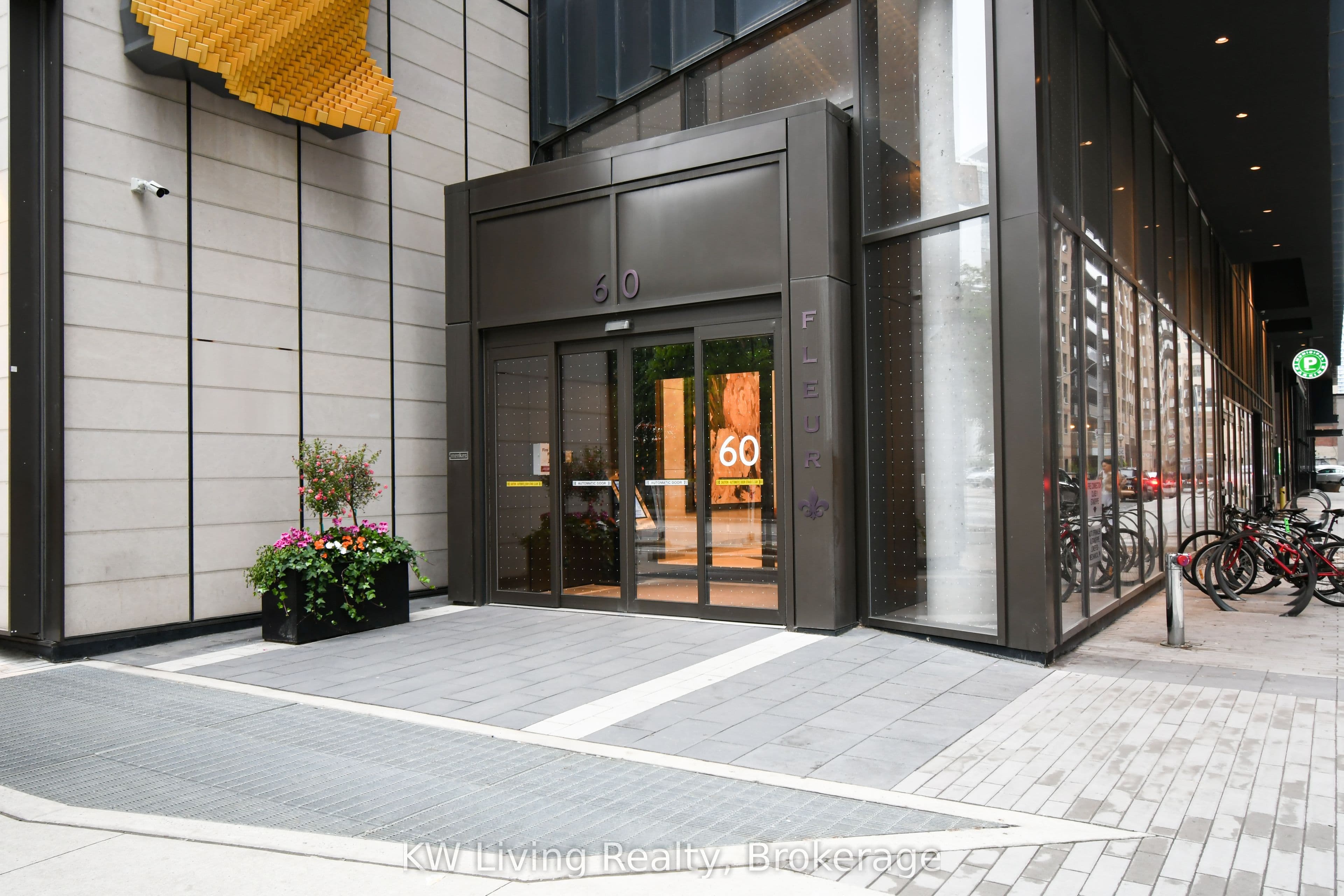 60 Shuter Street 2506, Toronto, ON M5B 0B7