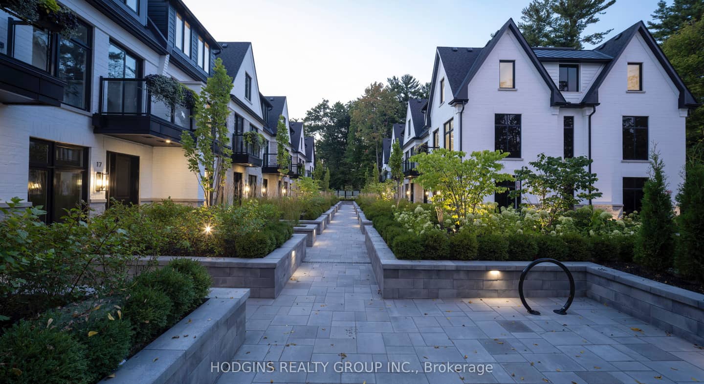 1136 Mona Road 4, Mississauga, ON L5G 0C8