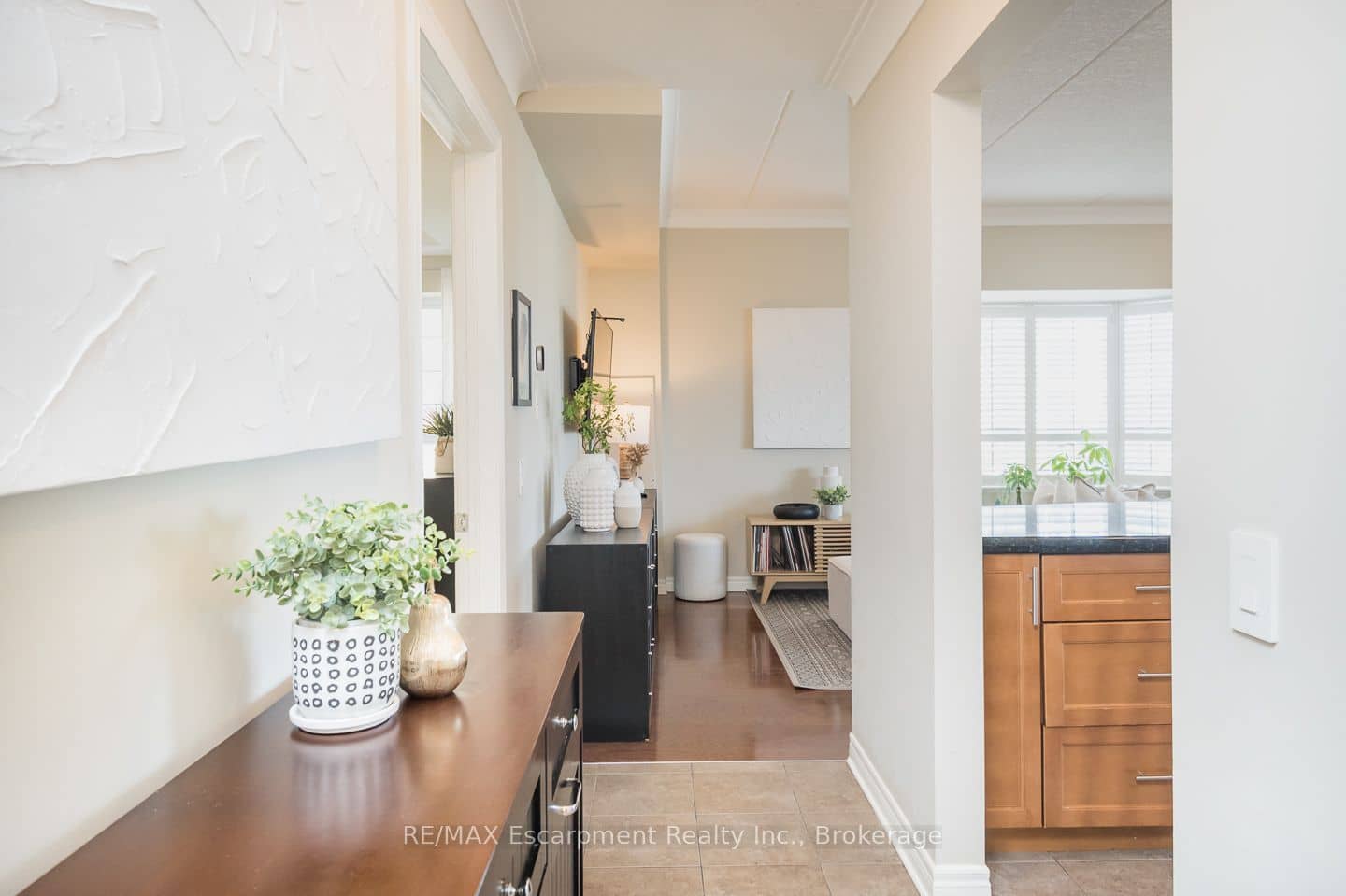 1379 Costigan Road 310, Milton, ON L9T 2K6