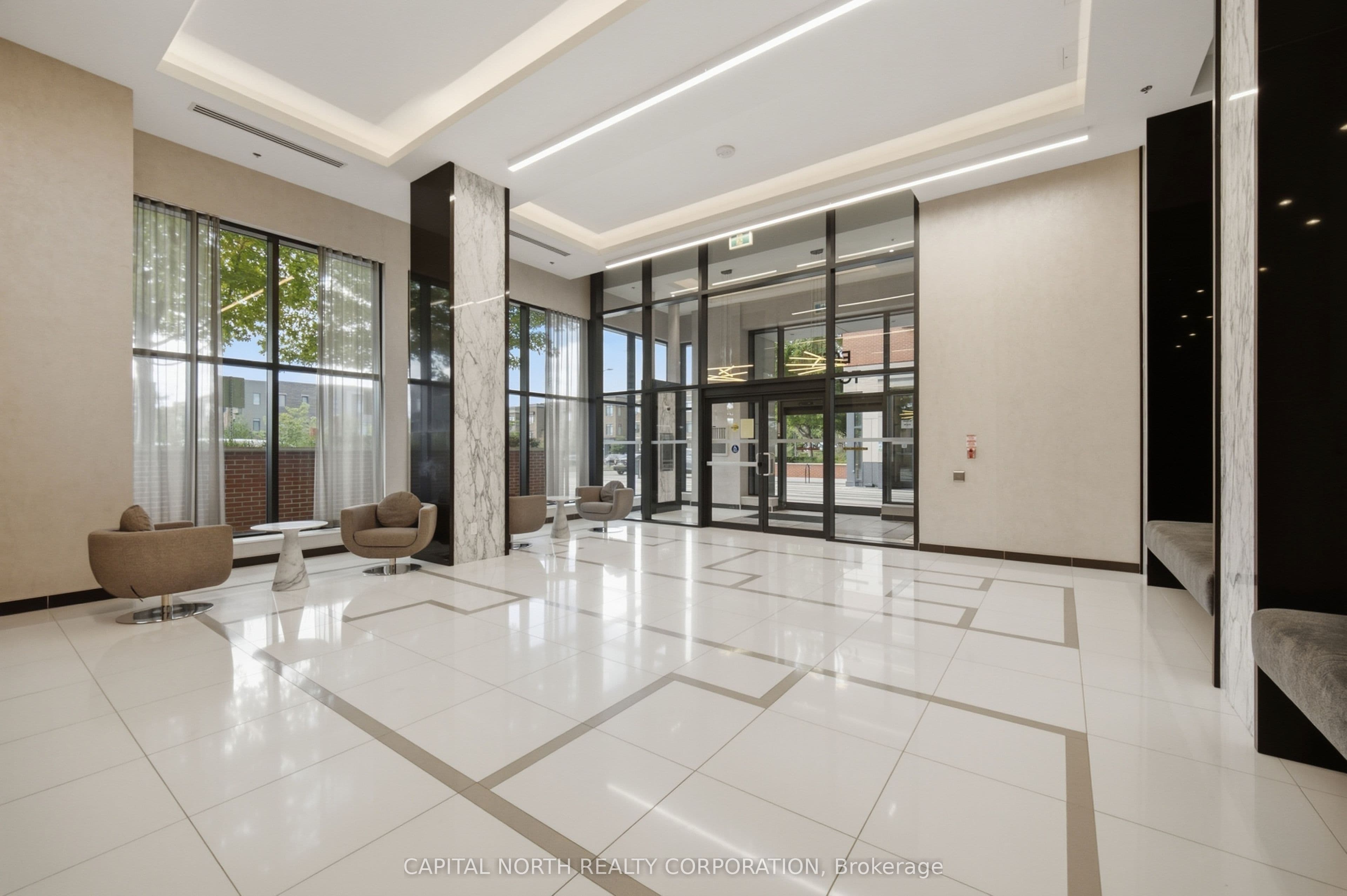 99 Eagle Rock Way 403, Vaughan, ON L6A 5A7