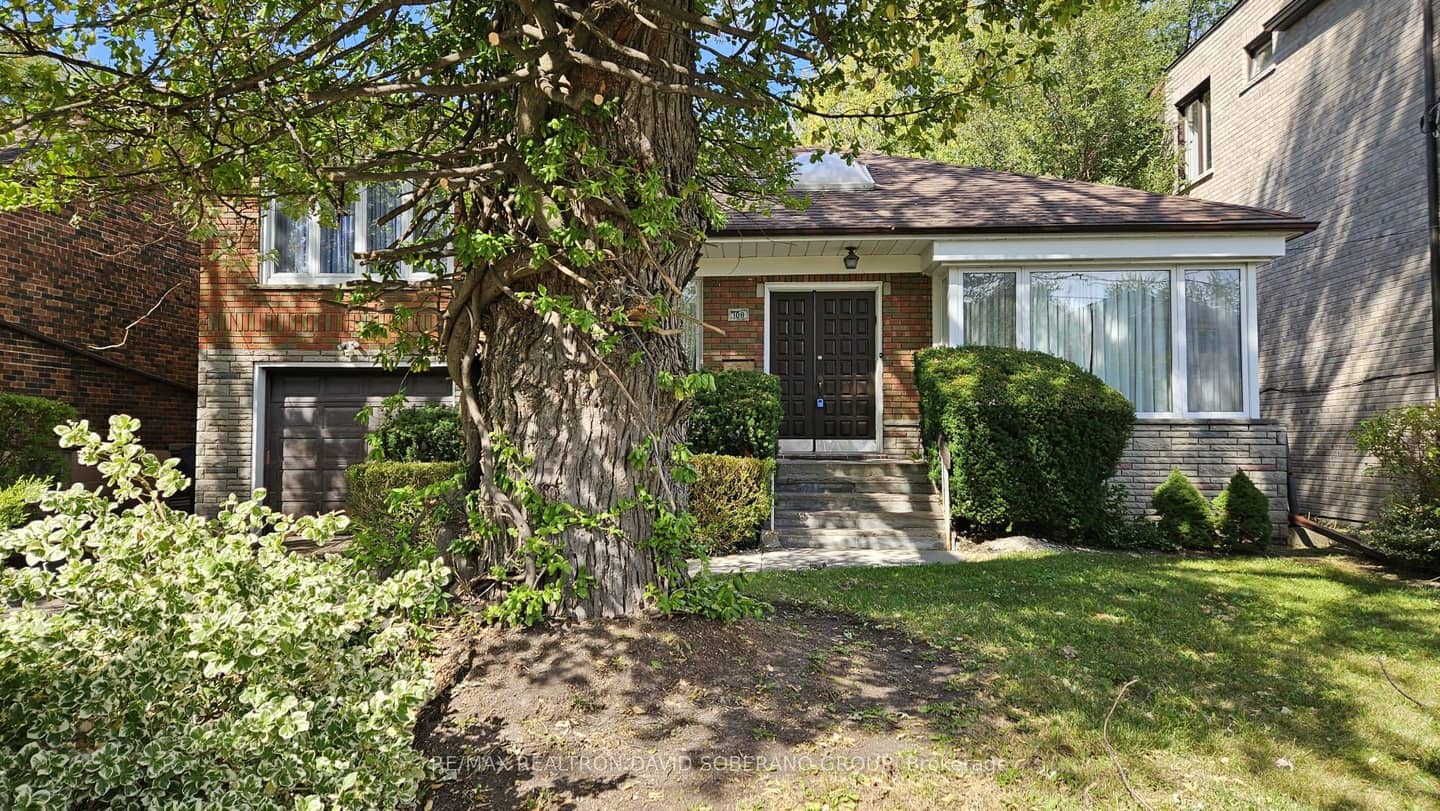 108 York Downs Drive, Toronto, ON M3H 2G7