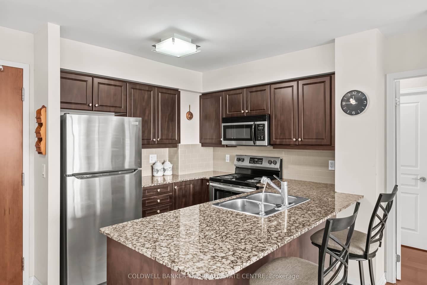 1403 Royal York Road 711, Toronto, ON M9P 0A1