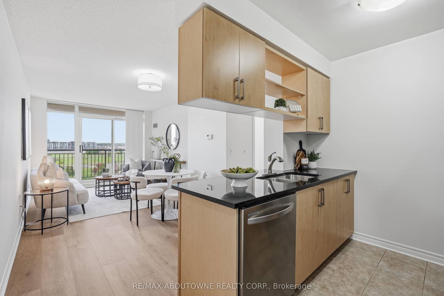 2391 Central Park Drive 709, Oakville, ON L6H 0E4