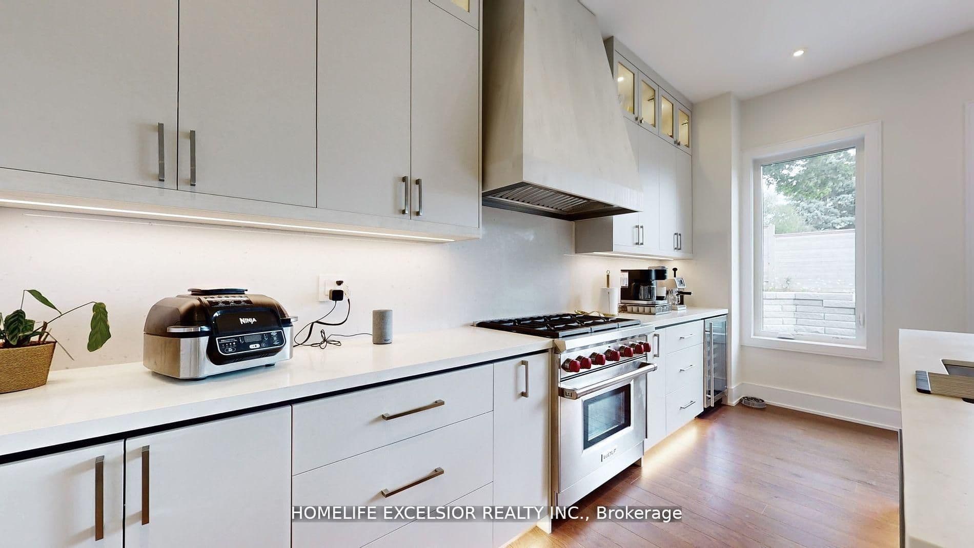 24 Limerick Street, Richmond Hill, ON L4E 3W9