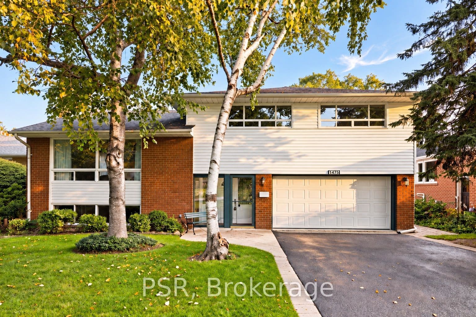 1475 Larchview Trail, Mississauga, ON L5E 3C2