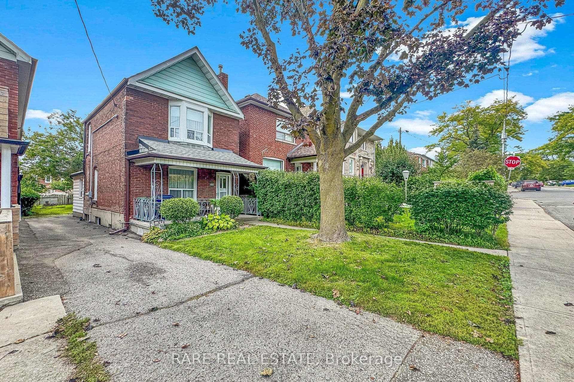 180 Atlas Avenue, Toronto, ON M6C 3P5