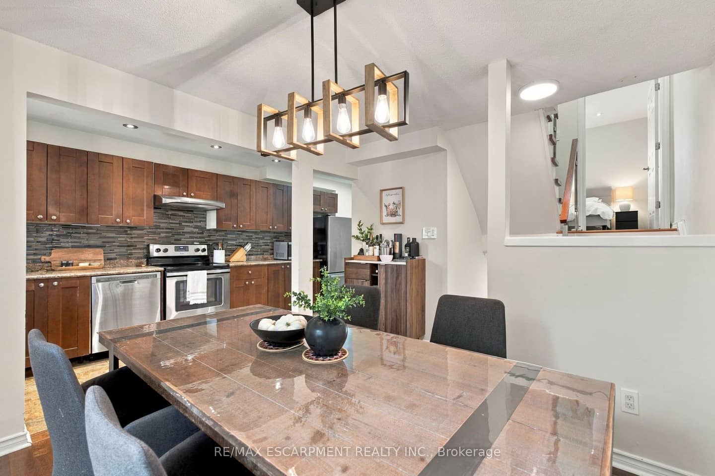371 Bronte Street S 59, Milton, ON L9T 3K5