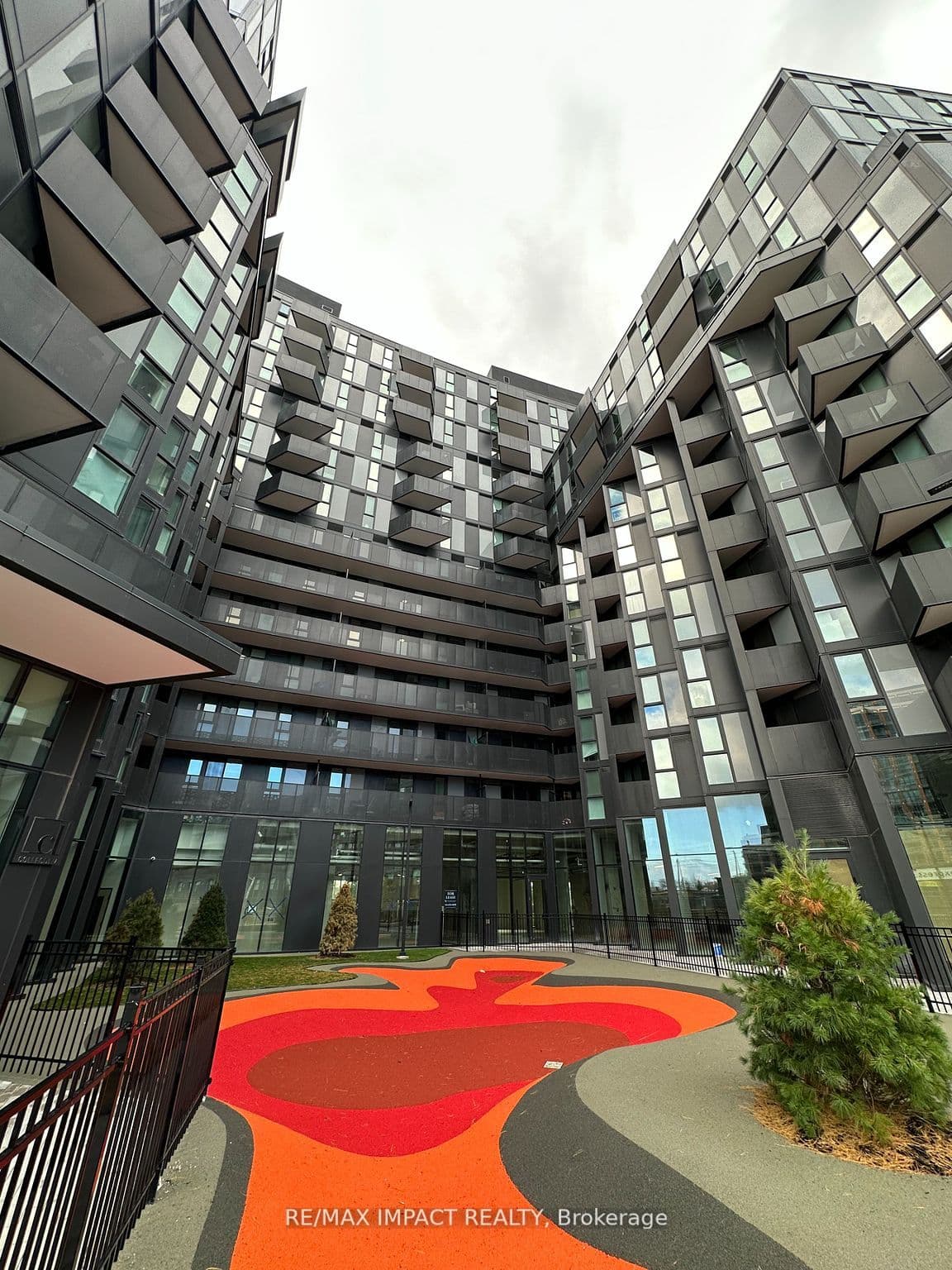 30 Tretti Way 509, Toronto, ON M3H 0E3