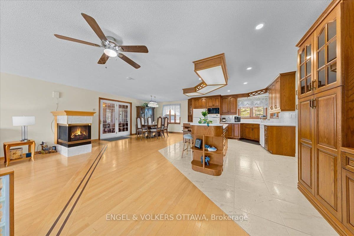 3805 Big Rideau Lake Road, Rideau Lakes, ON K0G 1V0