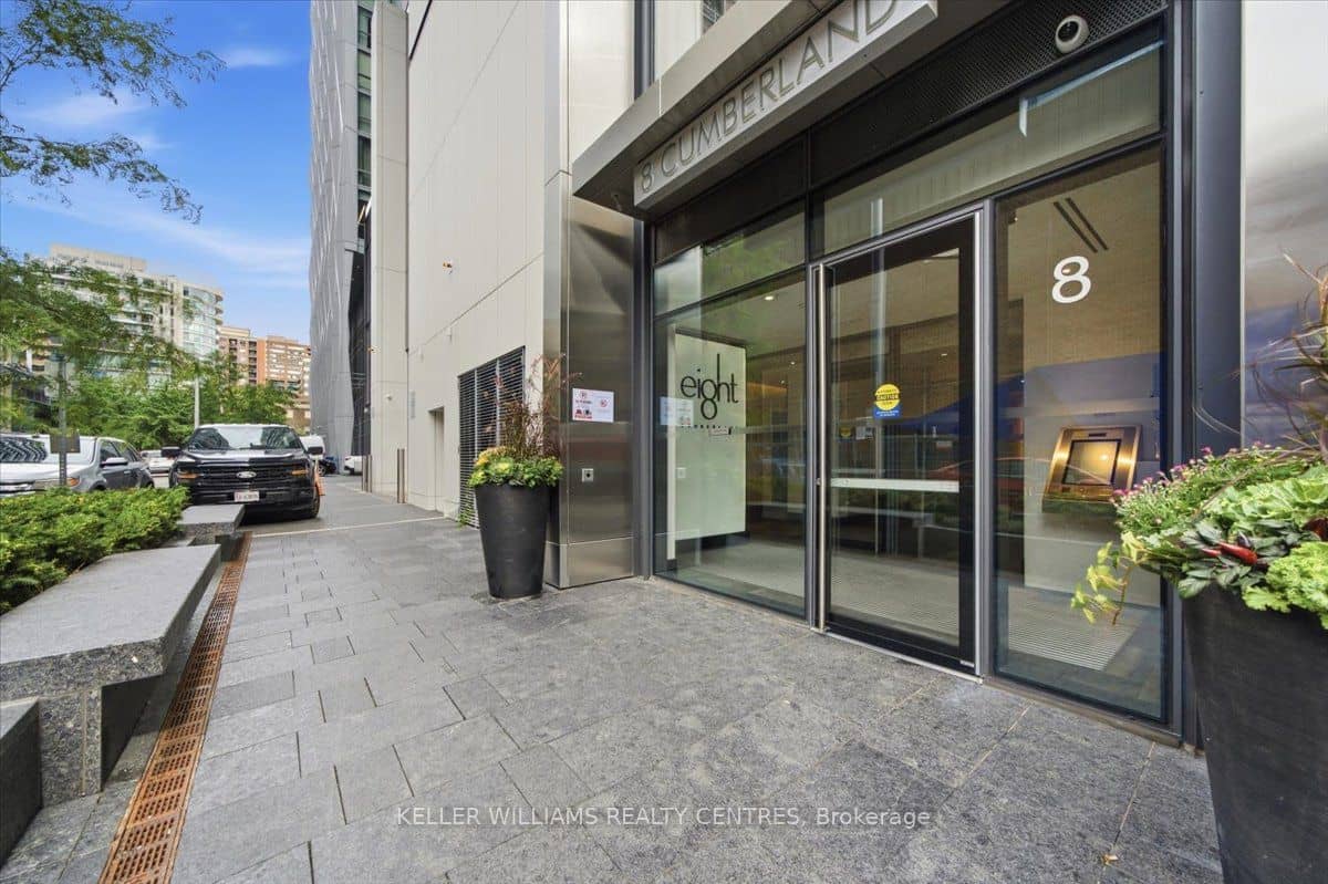 8 Cumberland Street 2606, Toronto, ON M4W 0B6