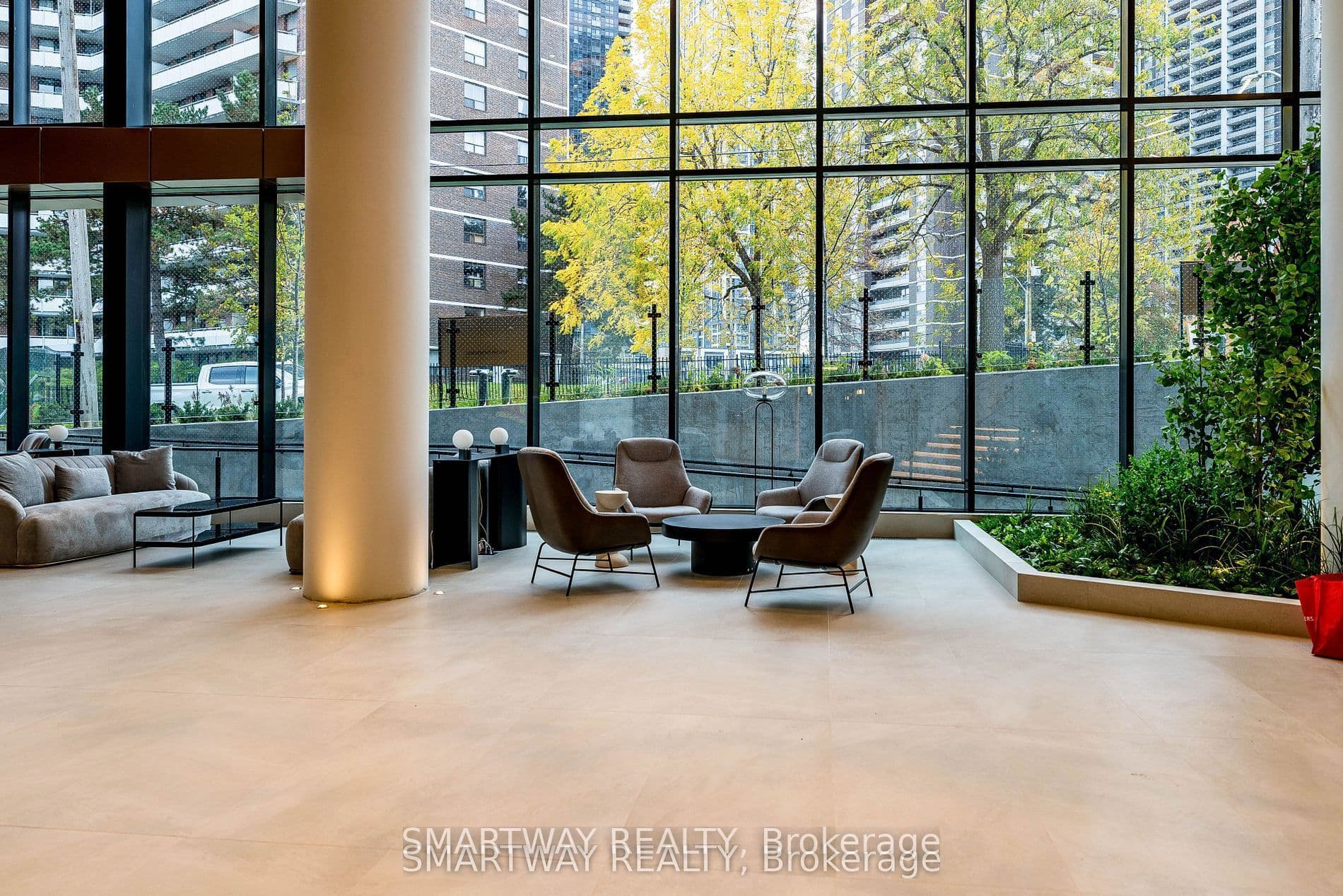 60 Central Park Roadway 2206, Toronto, ON M9A 0E6