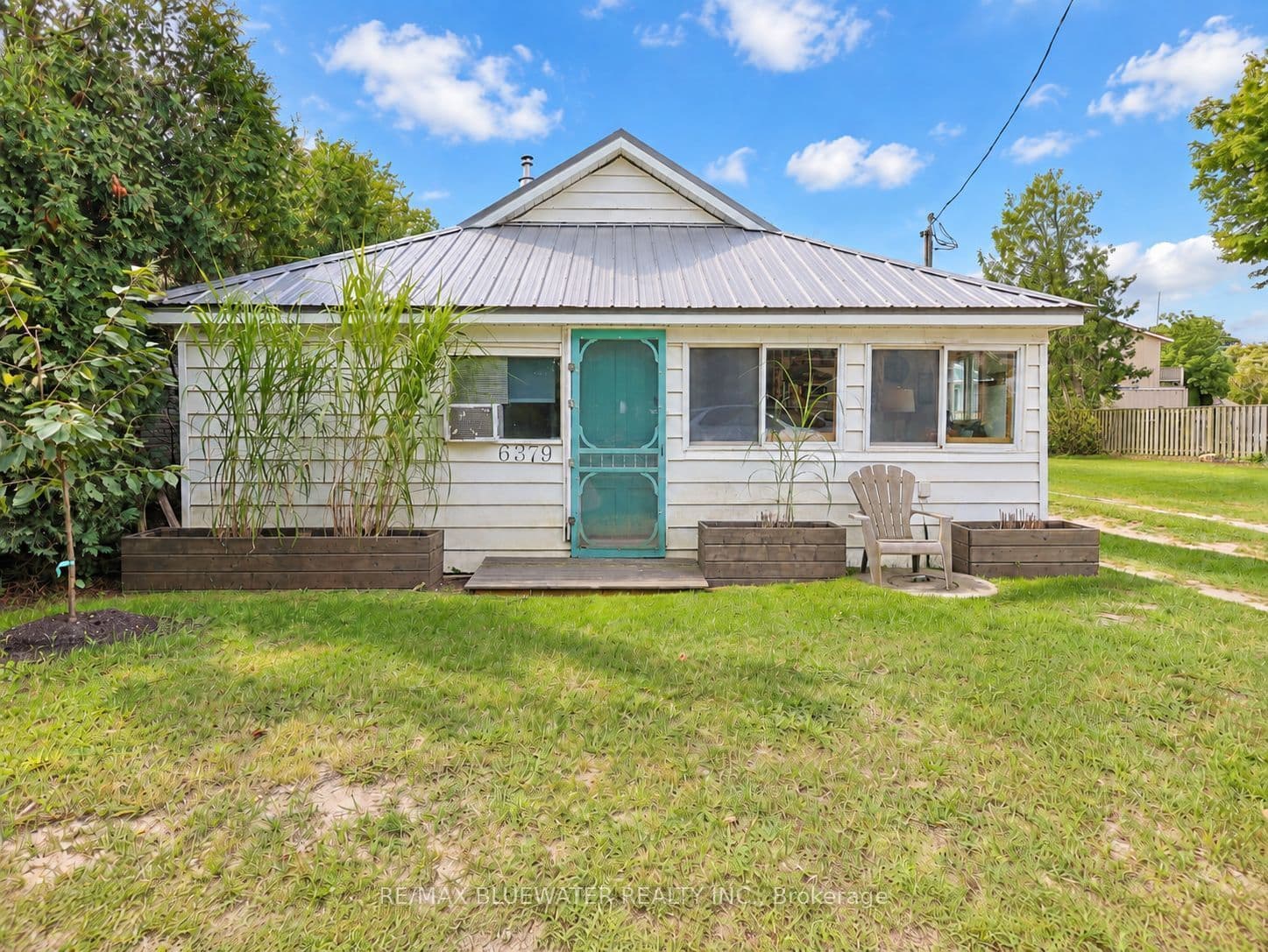 6379 West Parkway Drive, Lambton Shores, ON N0N 1J0