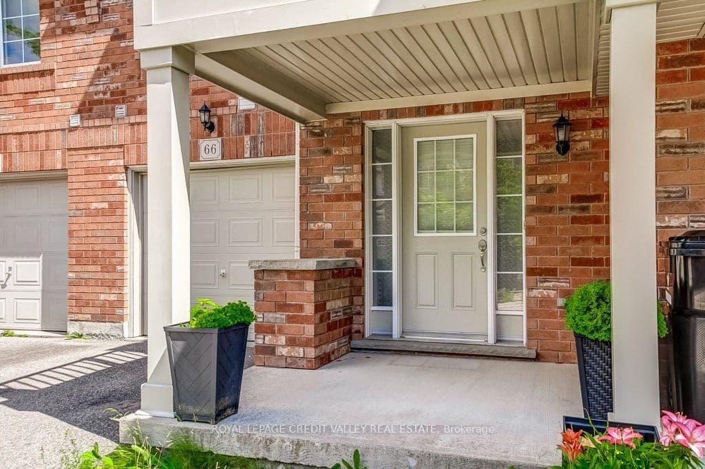 71 Garth Massey Drive 66, Cambridge, ON N1T 2G8