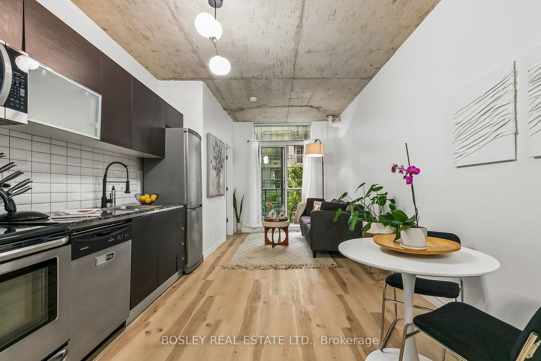 150 Sudbury Street 506, Toronto, ON M6J 3S8