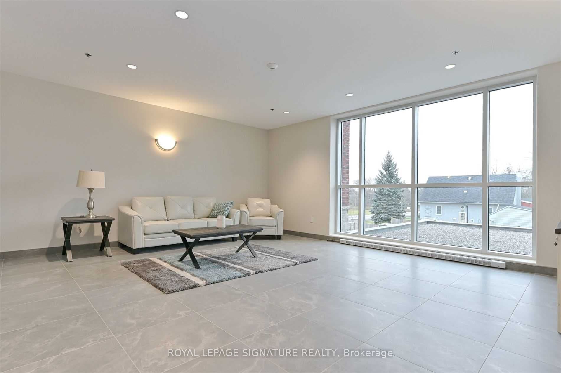 529 South Pelham Road 208, Welland, ON L3C 0H7