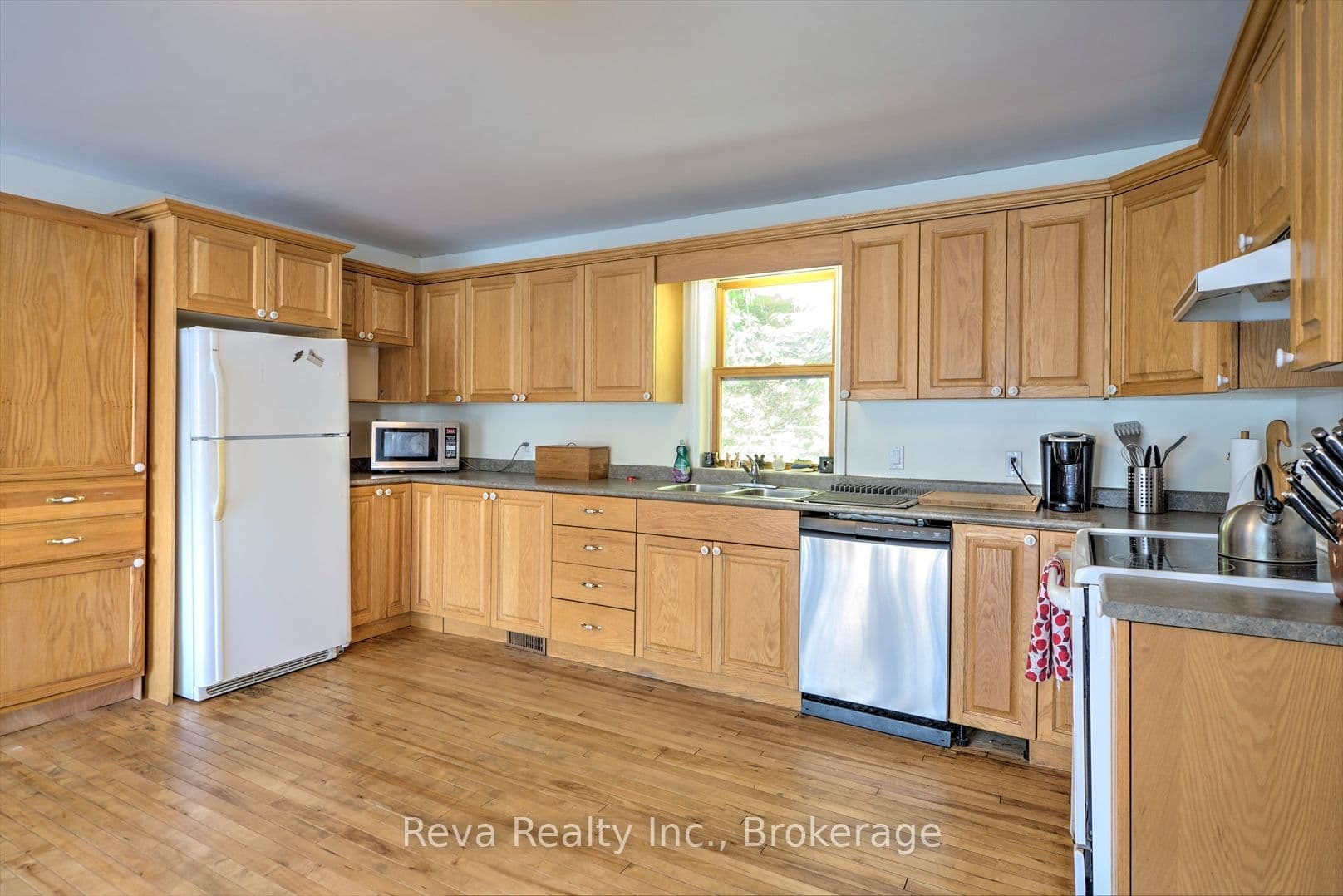 70A Holland Lake Road, Bancroft, ON K0L 1C0
