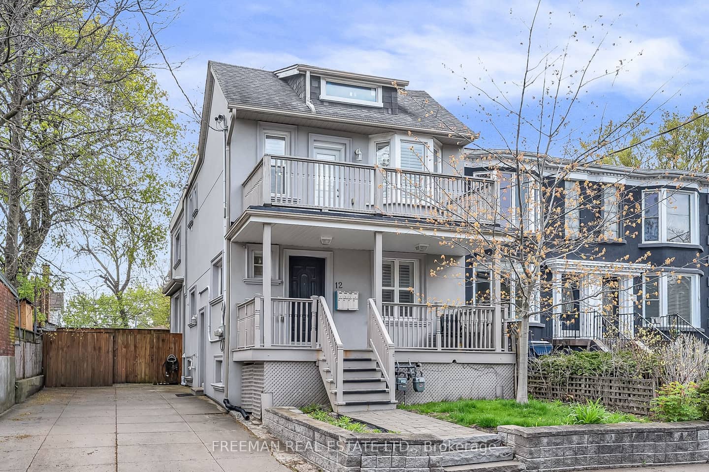 12 Arlington Avenue, Toronto, ON M6G 3K8