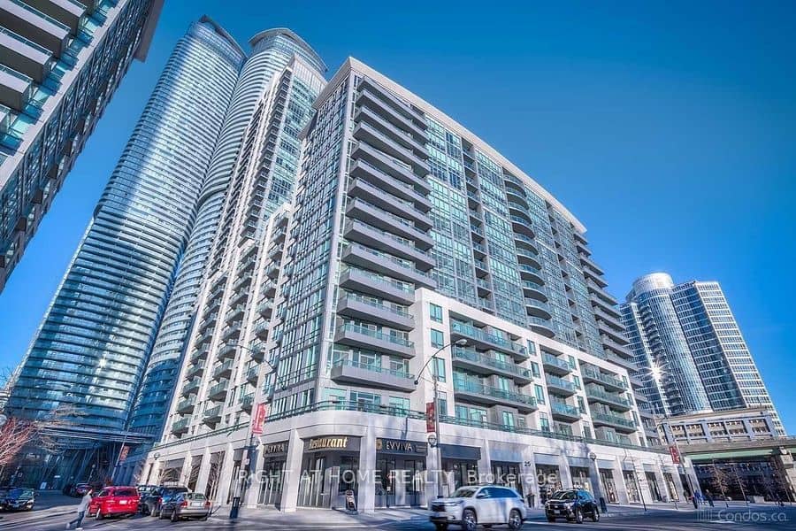 25 Lower Simcoe Street 1208, Toronto, ON M5J 3A1