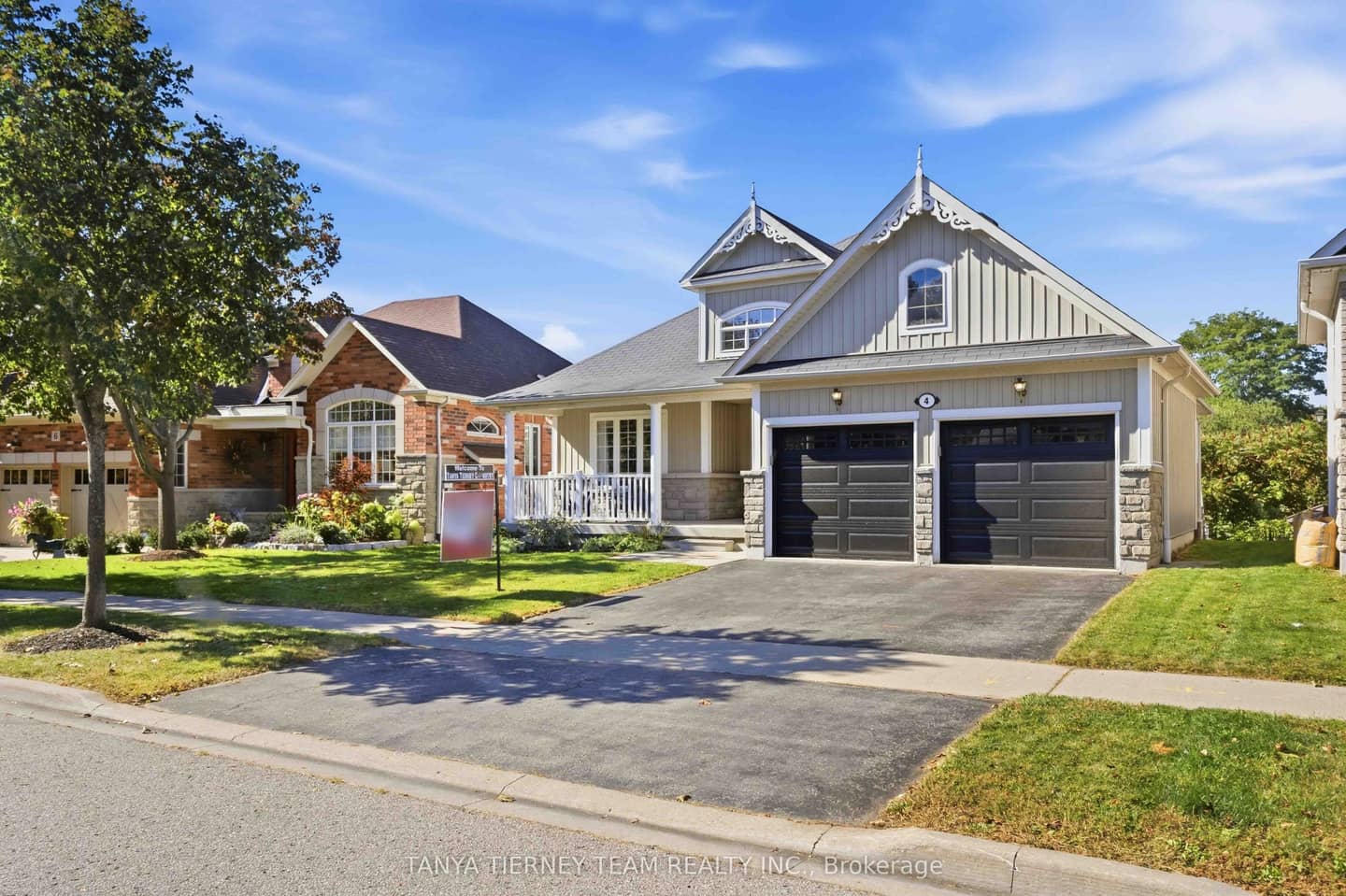 4 Branthaven Court, Whitby, ON L1M 0B2