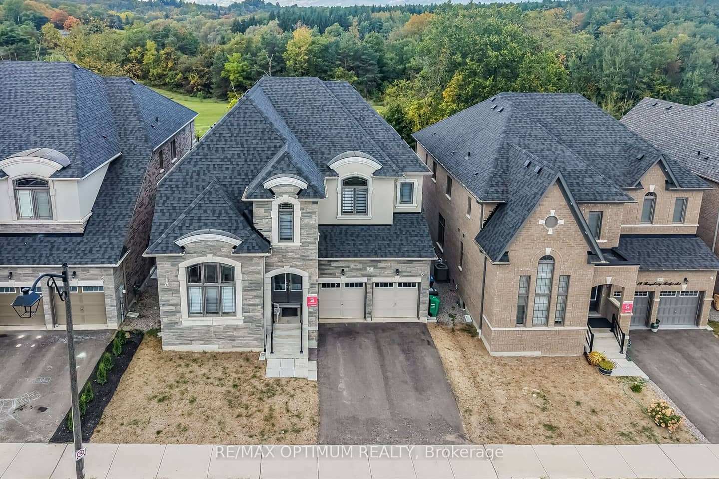 91 Raspberry Ridge Avenue, Caledon, ON L7C 4N2