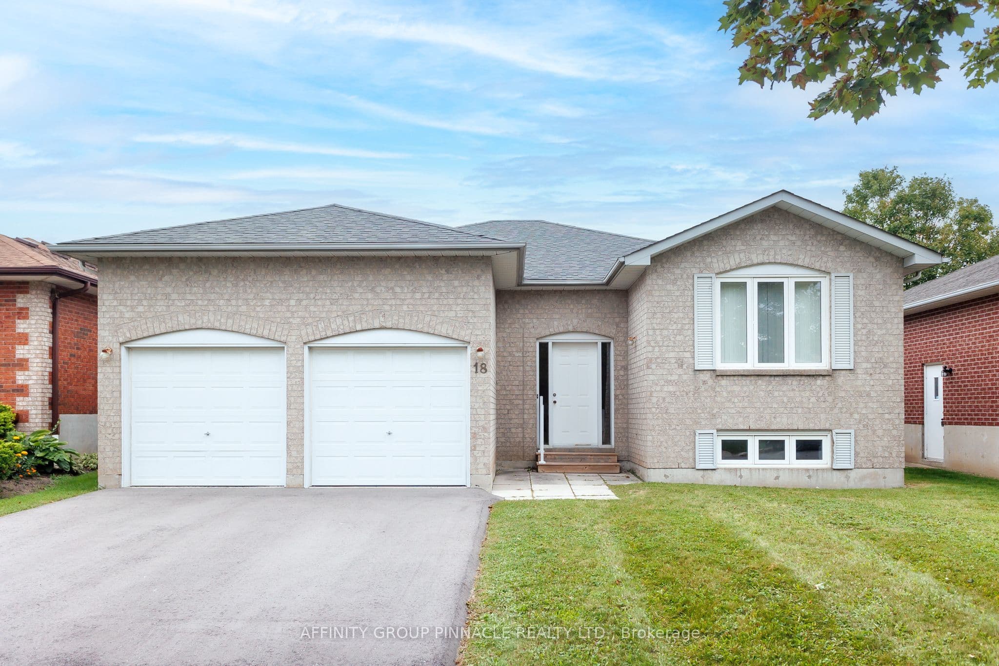 18 Lakeview Drive, Scugog, ON L9L 1G9