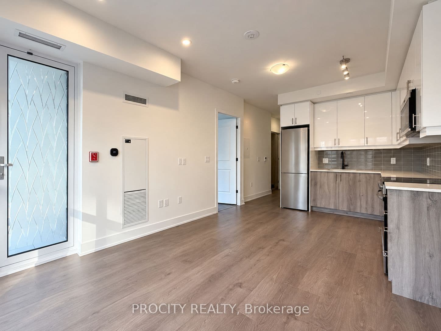 2343 KHALSA Gate 129, Oakville, ON L6M 5R6