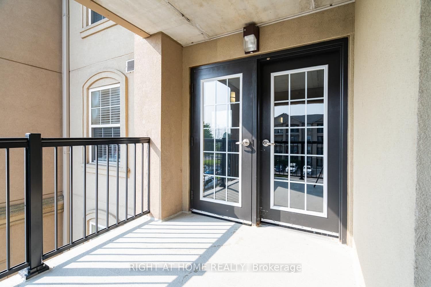 1471 Maple Avenue 302, Milton, ON L9T 0B4