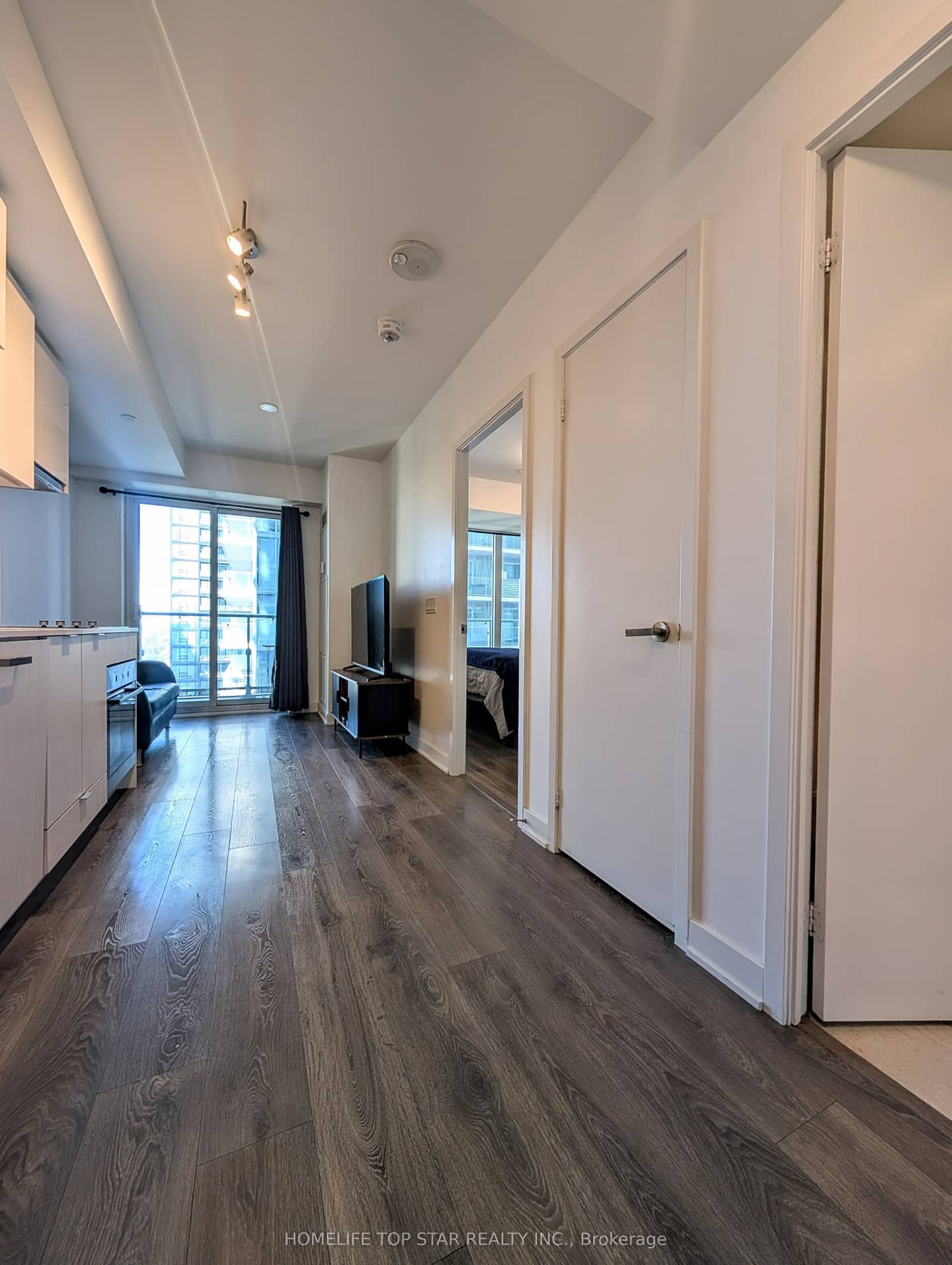 195 NW Redpath Avenue NW 2313, Toronto, ON M4P 0E4