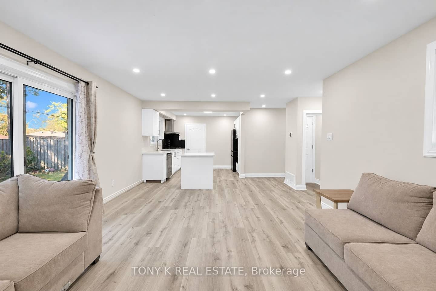 15 Langwith Court, Brampton, ON L6Y 1Z9