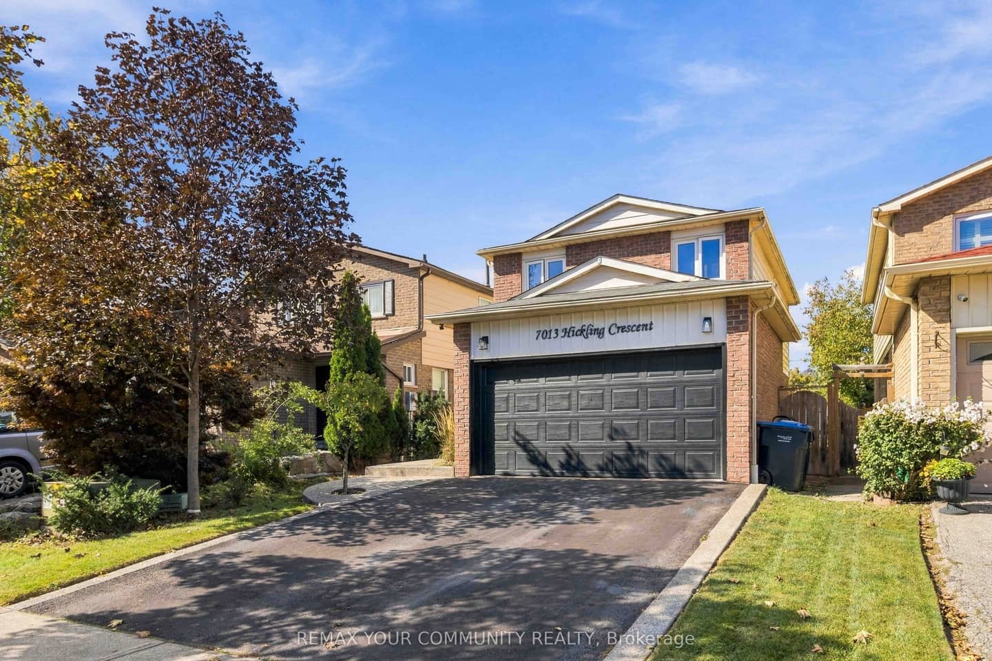 7013 Hickling Crescent, Mississauga, ON L5N 5A6