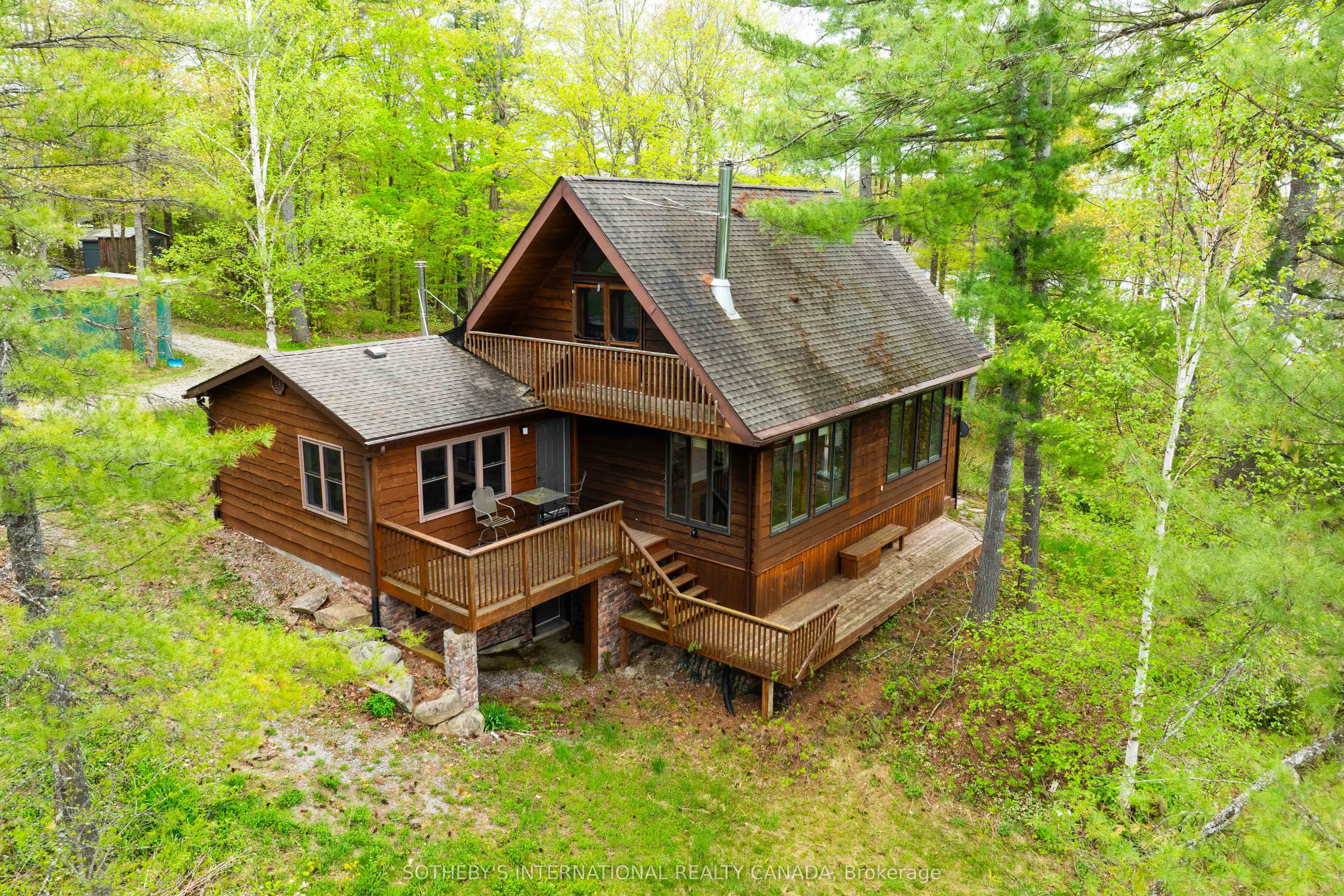 1074 Cooks Road, Gravenhurst, ON P1P 1R3