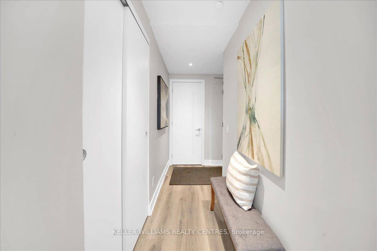8 Cumberland Street 2606, Toronto, ON M4W 0B6