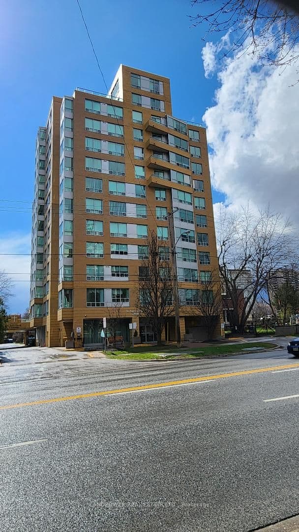2800 Warden Avenue 704, Toronto, ON M1W 3Z6