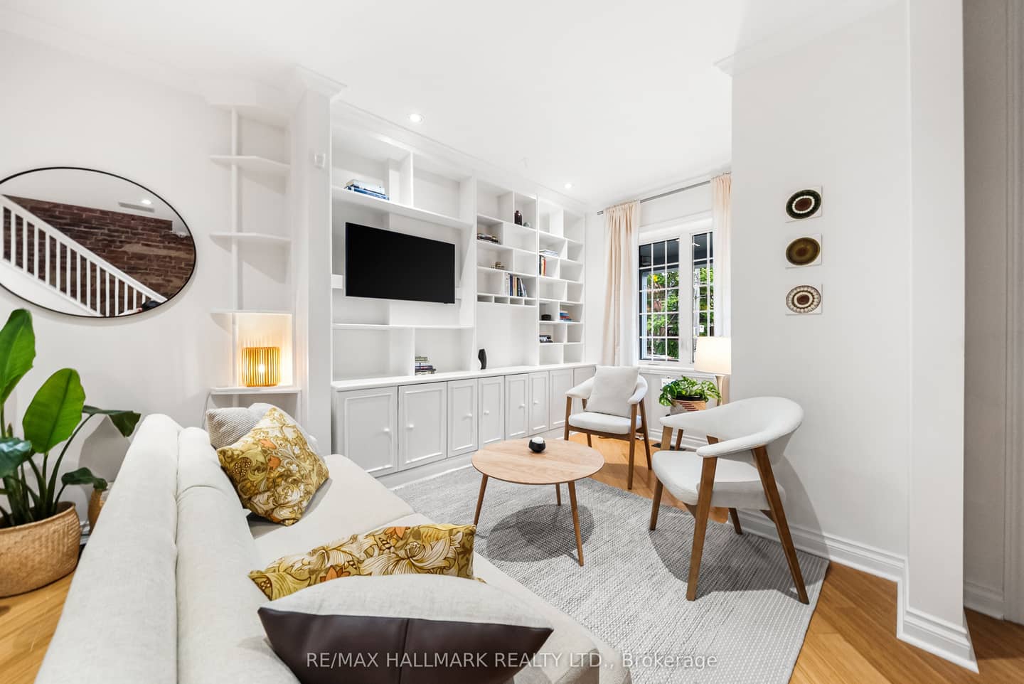 628 Ossington Avenue, Toronto, ON M6G 3T5