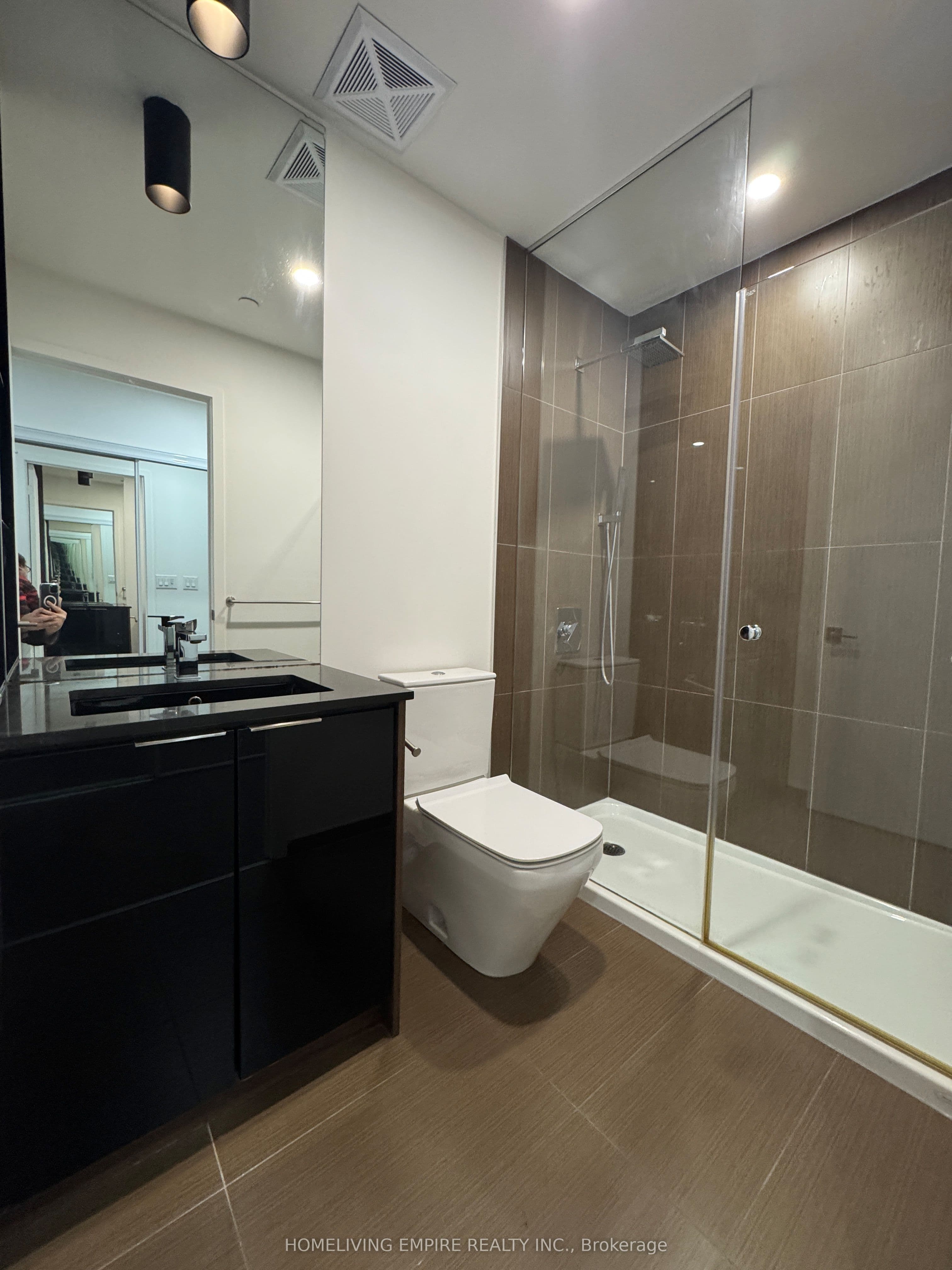 70 Temperance Street 3901, Toronto, ON M5H 0B1