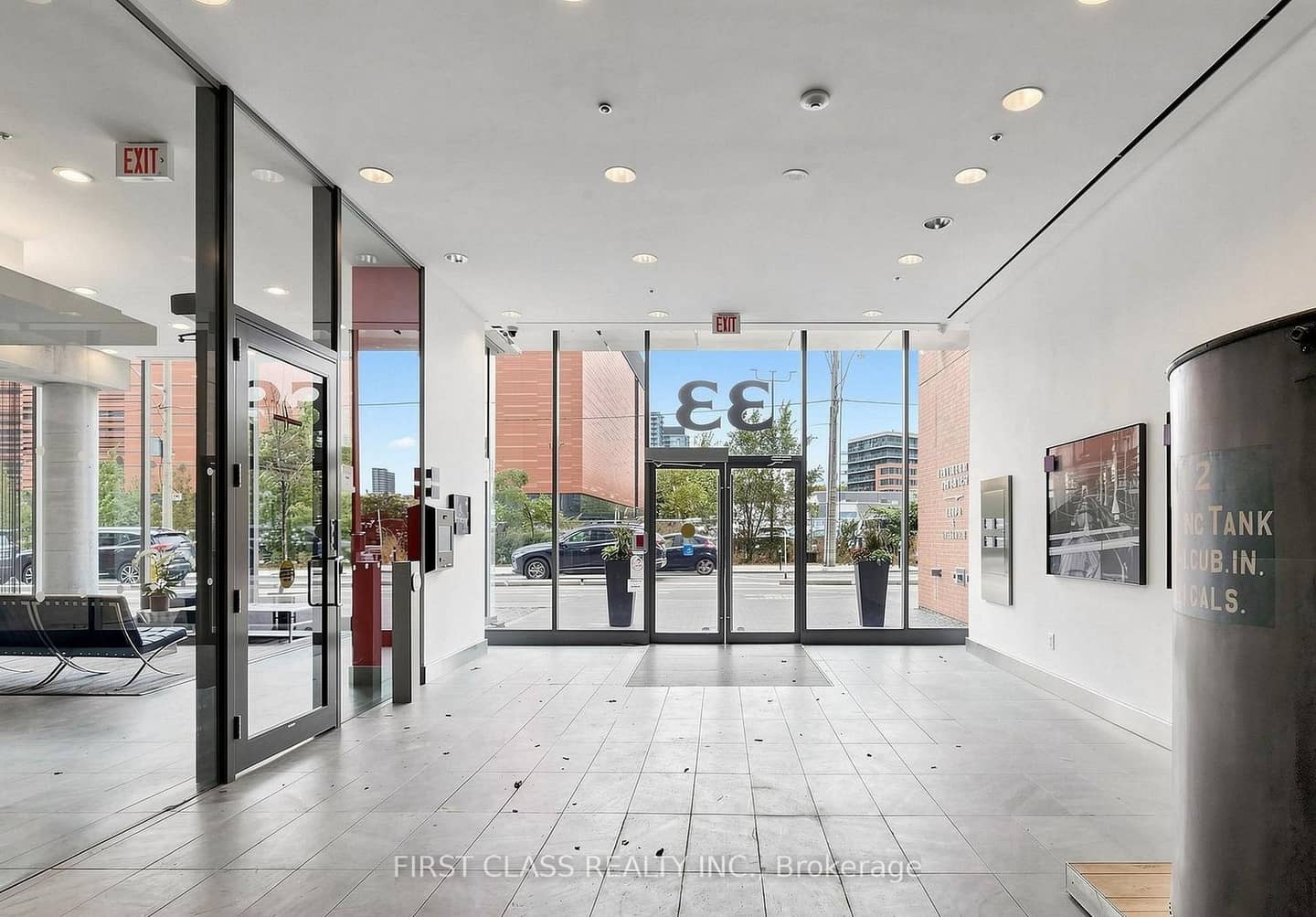 33 Mill Street 503, Toronto, ON M5A 3R3