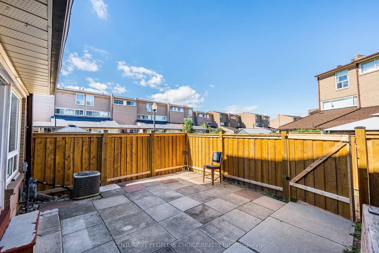 242 John Garland Boulevard 2, Toronto, ON M9V 1N8