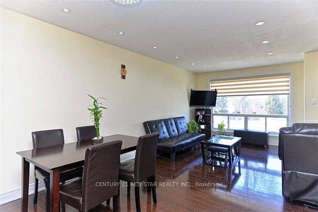 65 Newstead Crescent, Brampton, ON L6V 2A8