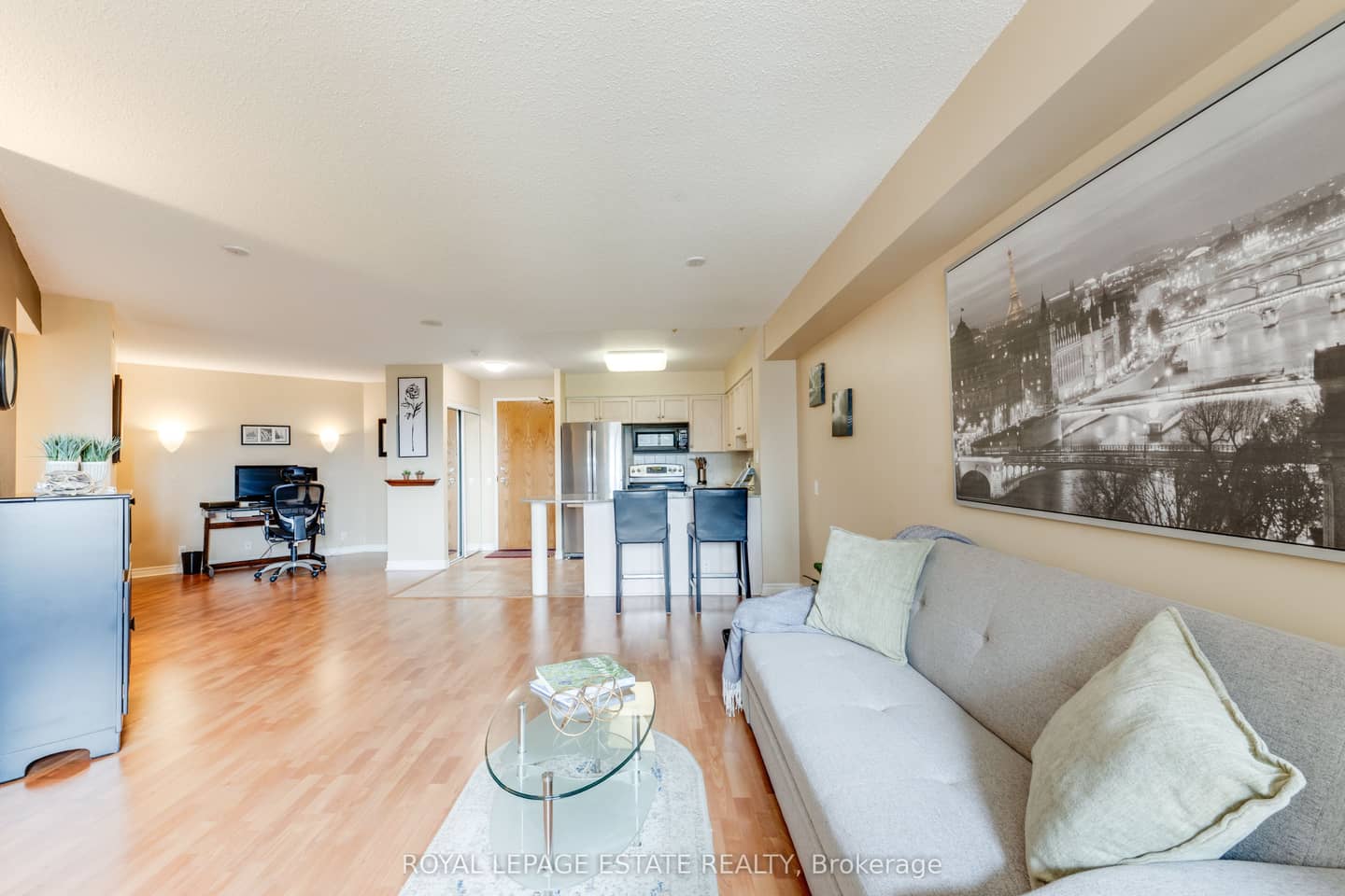 1720 Eglinton Avenue E 623, Toronto, ON M4A 2X8