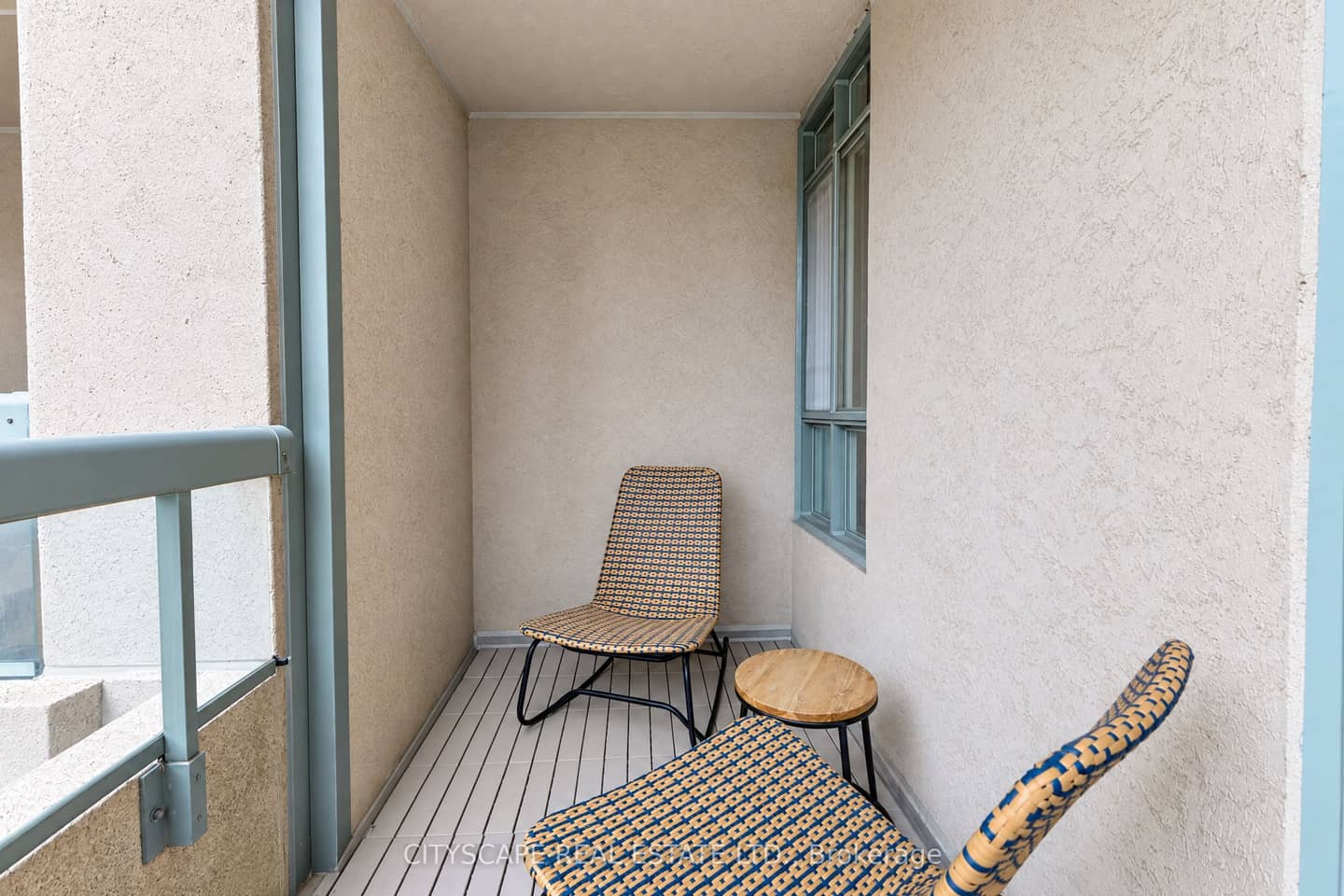 35 Merton Street 211, Toronto, ON M4S 3G4