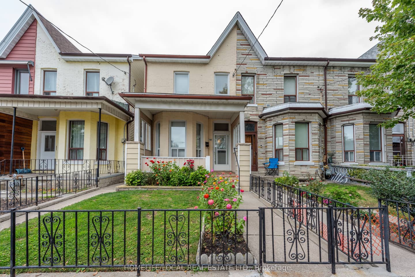 38 Gordon Street, Toronto, ON M6K 1P6